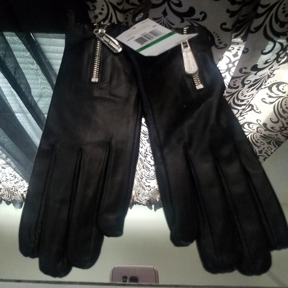 SOLD - Picture 4 of 4